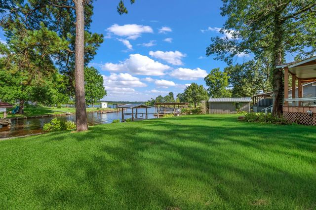 119 Elm Drive, Onalaska, TX 77360