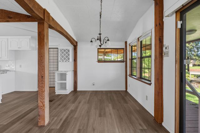 119 Elm Drive, Onalaska, TX 77360