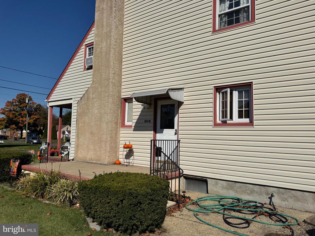 831 EAST DR, Bordentown, NJ 08505