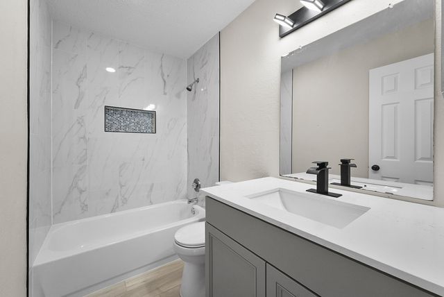 2723 Colonial Drive, Carrollton, TX 75007