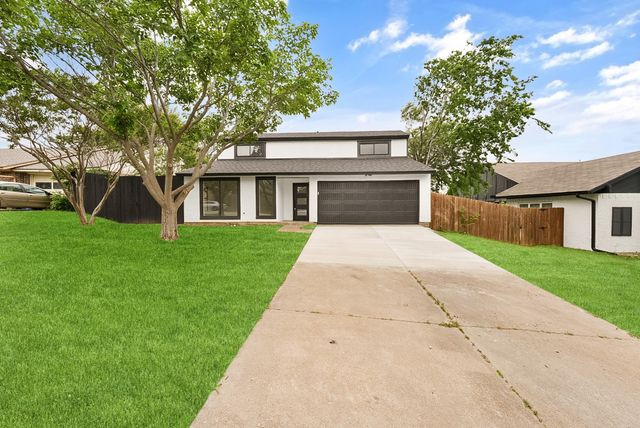 2723 Colonial Drive, Carrollton, TX 75007