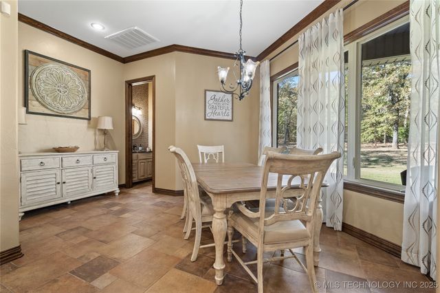 579 Chateau Bend, Ardmore, OK 73401