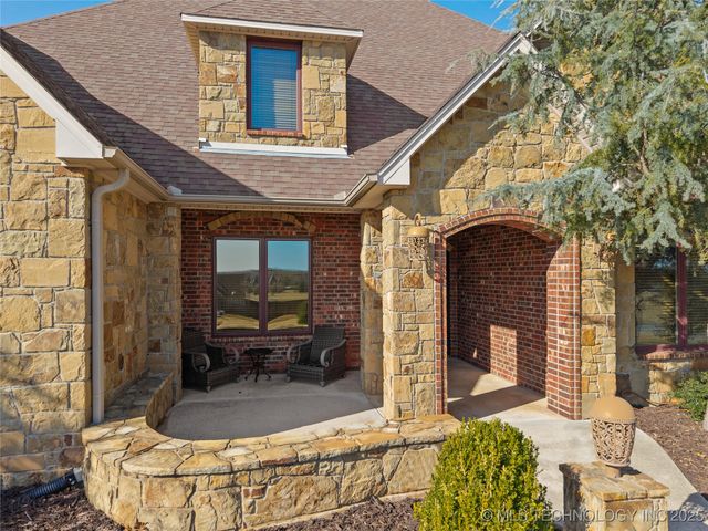 579 Chateau Bend, Ardmore, OK 73401