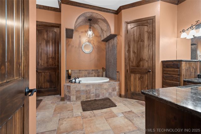 579 Chateau Bend, Ardmore, OK 73401