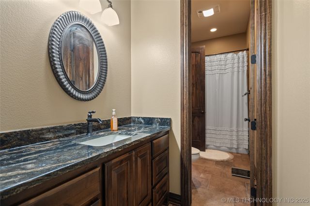 579 Chateau Bend, Ardmore, OK 73401