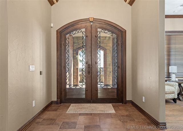 579 Chateau Bend, Ardmore, OK 73401