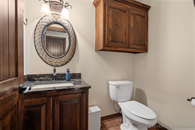 579 Chateau Bend, Ardmore, OK 73401