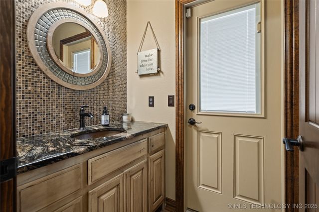 579 Chateau Bend, Ardmore, OK 73401