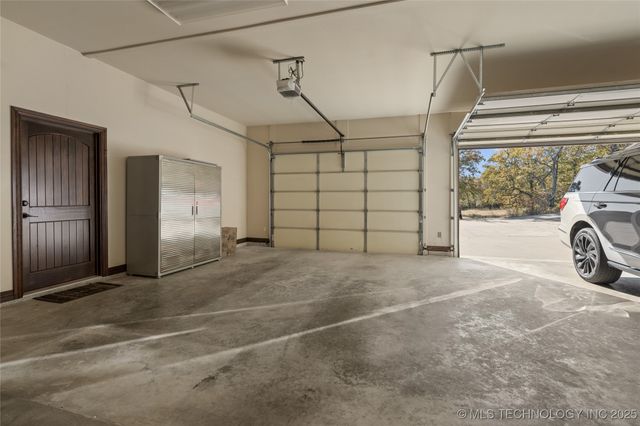 579 Chateau Bend, Ardmore, OK 73401