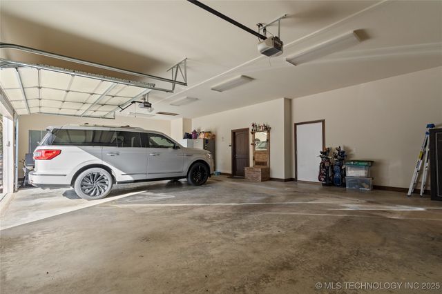 579 Chateau Bend, Ardmore, OK 73401