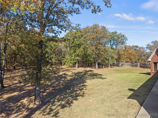 579 Chateau Bend, Ardmore, OK 73401