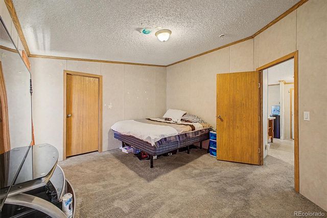 4211 E 100th Avenue, Thornton, CO 80229