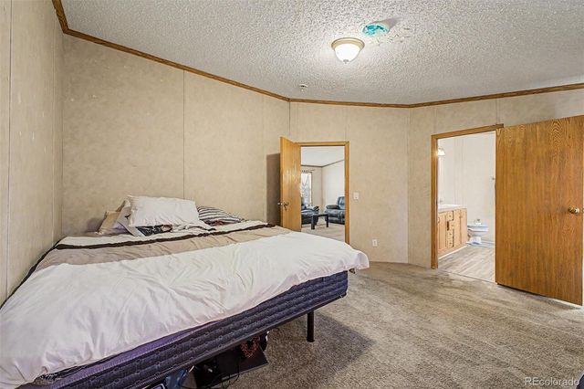 4211 E 100th Avenue, Thornton, CO 80229