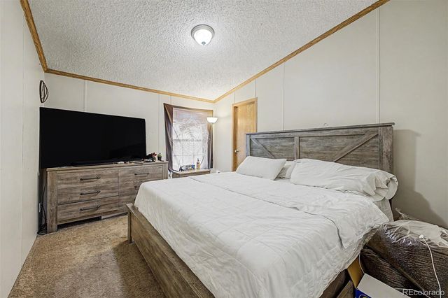 4211 E 100th Avenue, Thornton, CO 80229