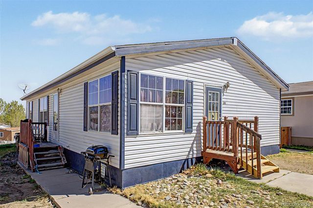 4211 E 100th Avenue, Thornton, CO 80229