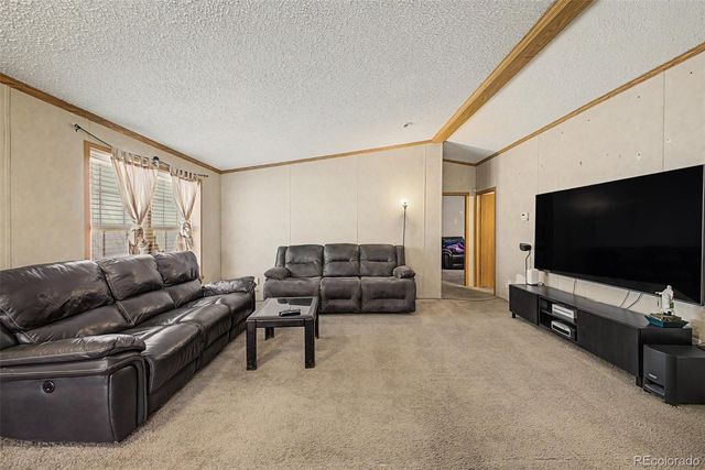 4211 E 100th Avenue, Thornton, CO 80229