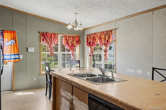 4211 E 100th Avenue, Thornton, CO 80229