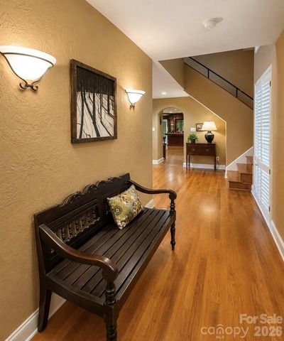 4821 Elmhurst Drive NE, Hickory, NC 28601
