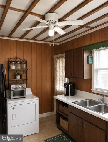 87-89 W BROADWAY, Salem, NJ 08079