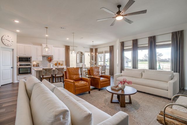 445 Guadalupe Lane, Springtown, TX 76082