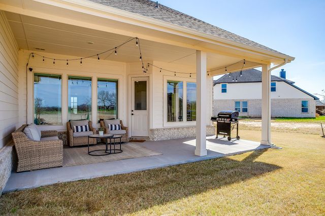 445 Guadalupe Lane, Springtown, TX 76082