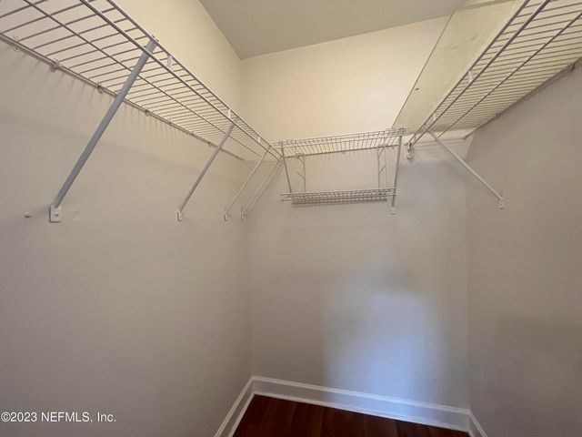 4233 COLONIAL Avenue, Jacksonville, FL 32210