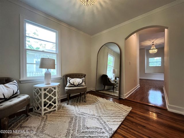 4233 COLONIAL Avenue, Jacksonville, FL 32210