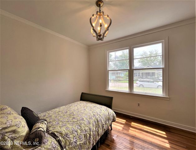 4233 COLONIAL Avenue, Jacksonville, FL 32210