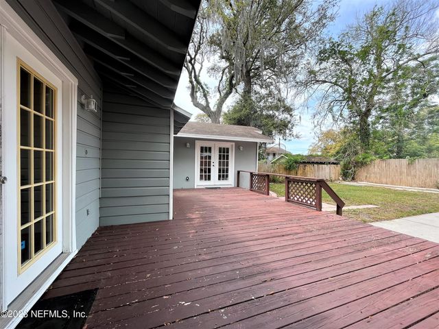 4233 COLONIAL Avenue, Jacksonville, FL 32210