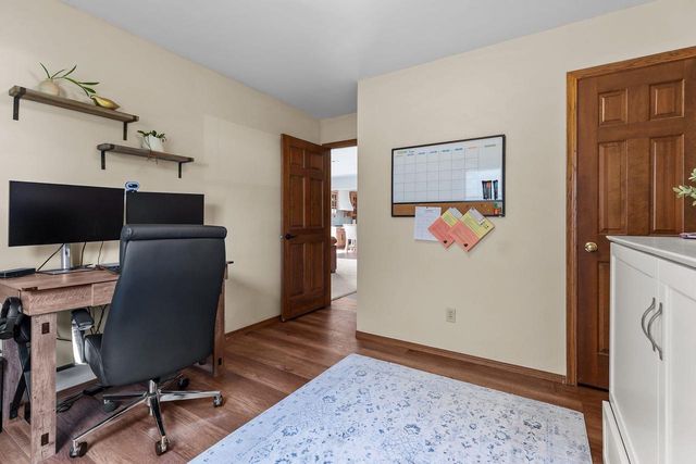 3040 PARK LAWN COURT, Appleton, WI 54911