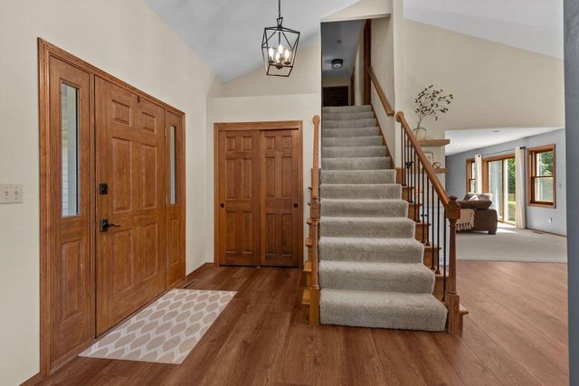 3040 PARK LAWN COURT, Appleton, WI 54911