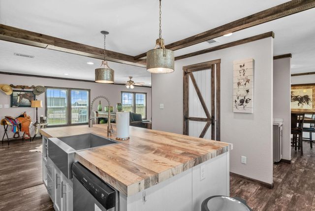 206 Scarlett Road, Weatherford, TX 76087