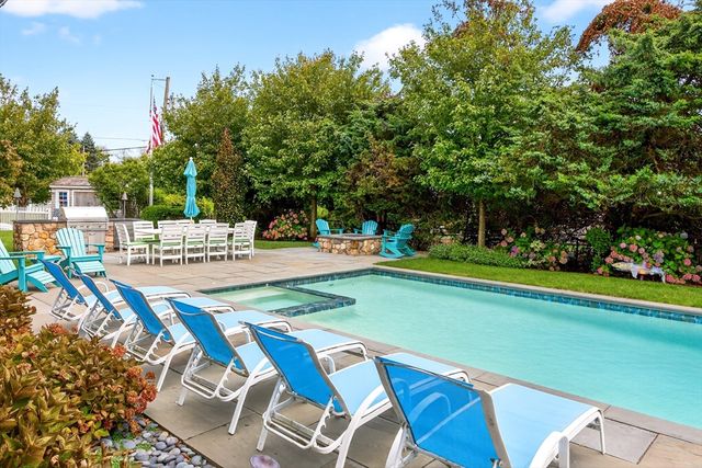 101 Morris Island Rd, Chatham, MA 02633