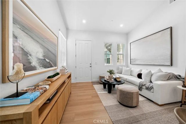 376 Hamilton St B103, Costa Mesa, CA 92627