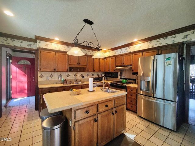 6416 Lakeway Drive, Raleigh, NC 27612