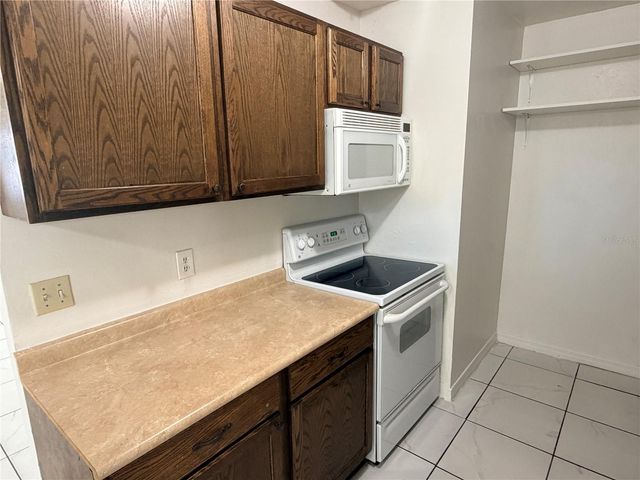 2216 MAYFLOWER AVENUE, Apopka, FL 32703