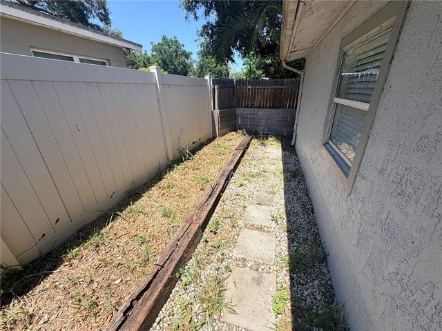 2216 MAYFLOWER AVENUE, Apopka, FL 32703