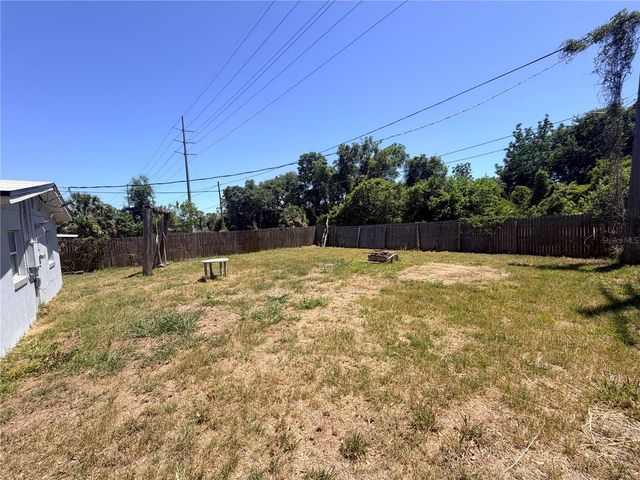 2216 MAYFLOWER AVENUE, Apopka, FL 32703