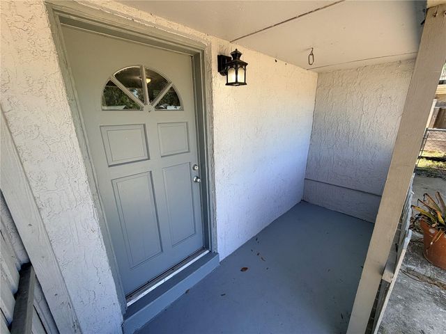 2216 MAYFLOWER AVENUE, Apopka, FL 32703