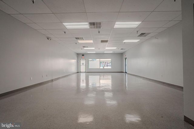 1043 WALKER RD, Dover, DE 19904