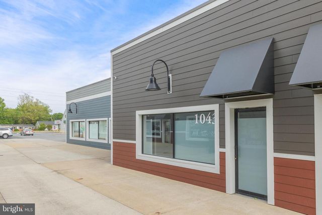 1043 WALKER RD, Dover, DE 19904