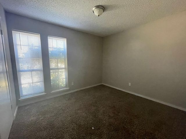 6840 Margaret Drive, Forest Hill, TX 76140