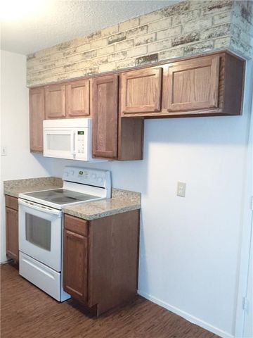 6840 Margaret Drive, Forest Hill, TX 76140