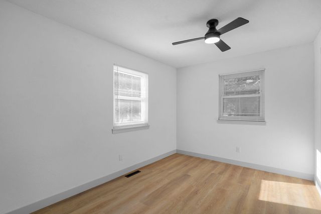 1934 N Yates Avenue, Springfield, MO 65803
