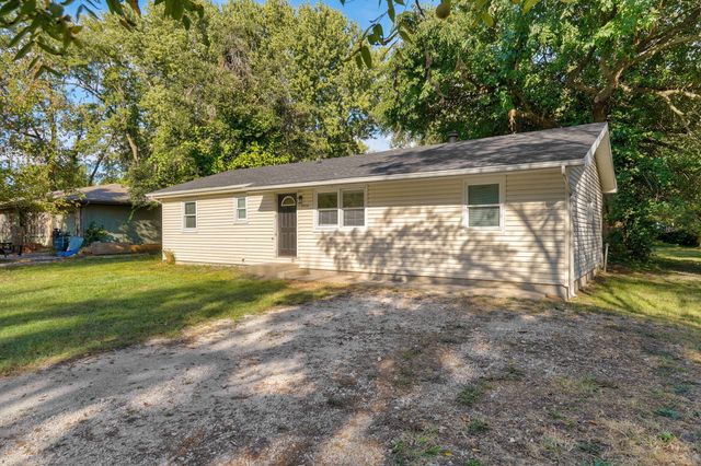 1934 N Yates Avenue, Springfield, MO 65803