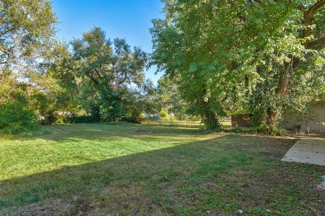 1934 N Yates Avenue, Springfield, MO 65803