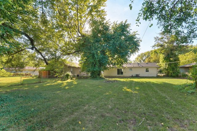 1934 N Yates Avenue, Springfield, MO 65803