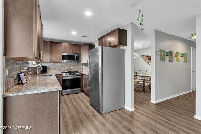 12 Dogwood Drive, Barnegat, NJ 08005