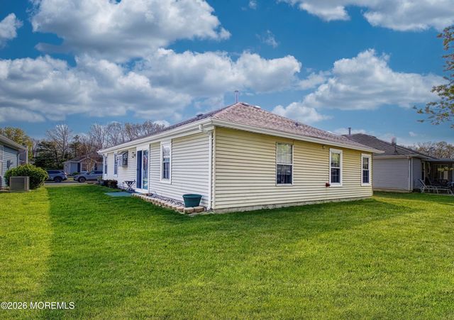 12 Dogwood Drive, Barnegat, NJ 08005