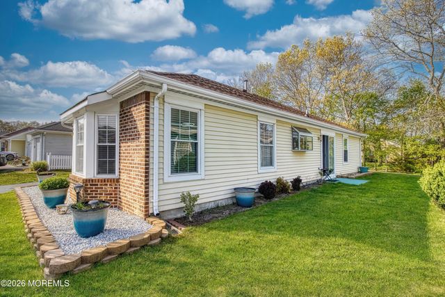12 Dogwood Drive, Barnegat, NJ 08005